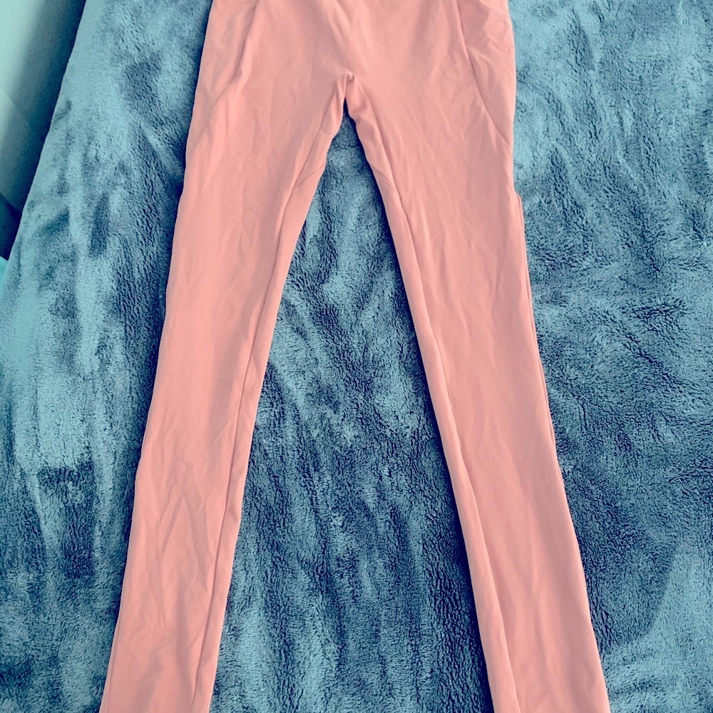 Gym shark dusty rose color leggings